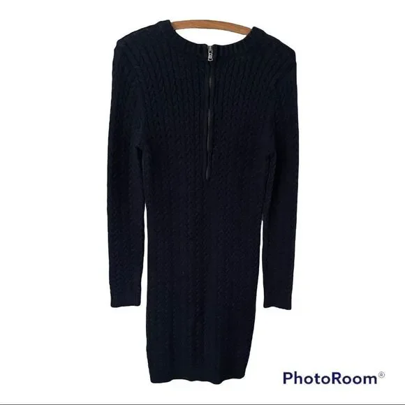 #118 Véro navy cable knit sweater dress - Picture 2 of 8